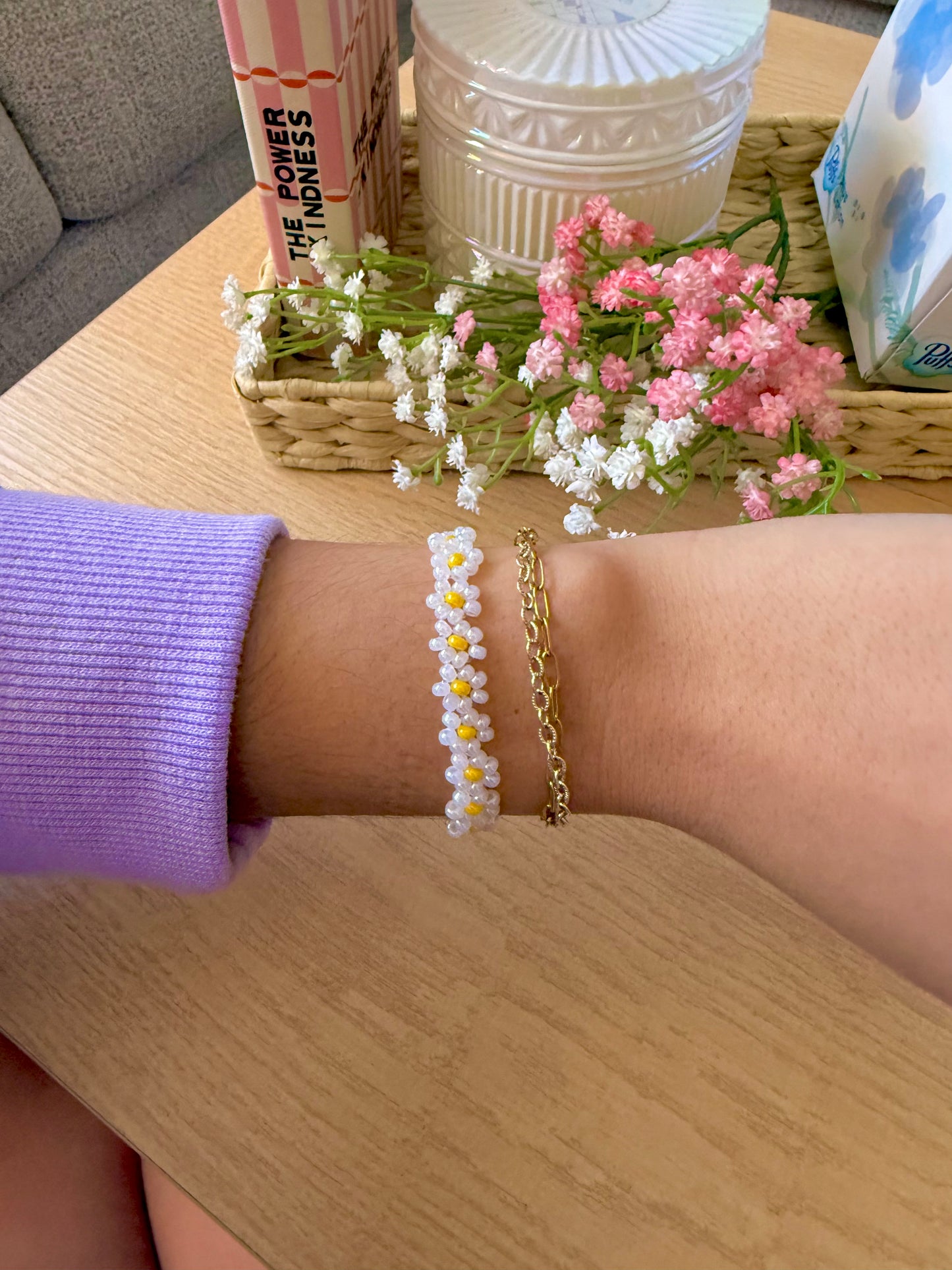 Daisy Beaded Flower Bracelet