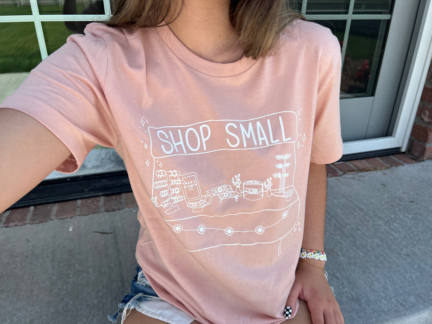 Light Peach Shop Small Tee