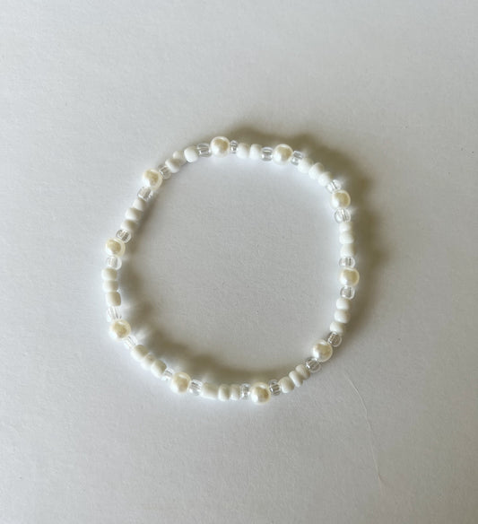 White and Pearl Anklet